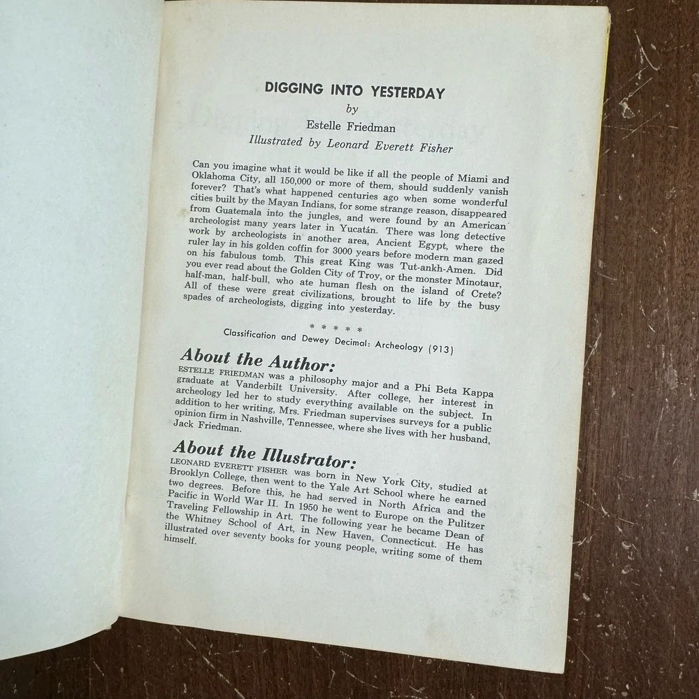 Digging‎ into Yesterday 1964 Estelle Friedman Illustrated Kids History hard back